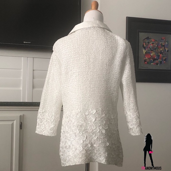 White 3/4 Sleeve Button Front Blouse - Picture 3 of 3